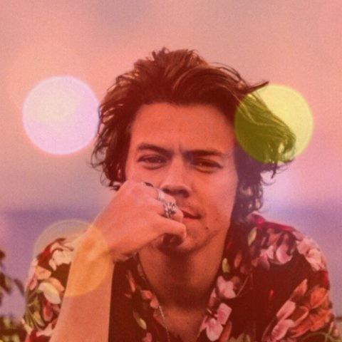 آهنگ She از Harry Styles هری استایلز + متن کامل