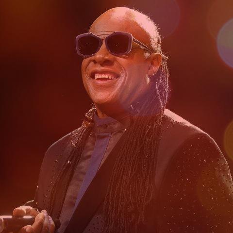 آهنگ Isn’t She Lovely از Stevie Wonder + متن کامل