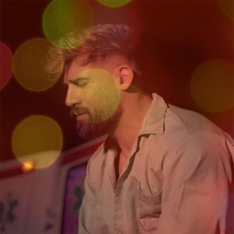 آهنگ لعنت به هرچی که منو میندازه یادش از محمد محرمی آهنگ لعنت به هرچی که منو میندازه یادش از محمد محرمی